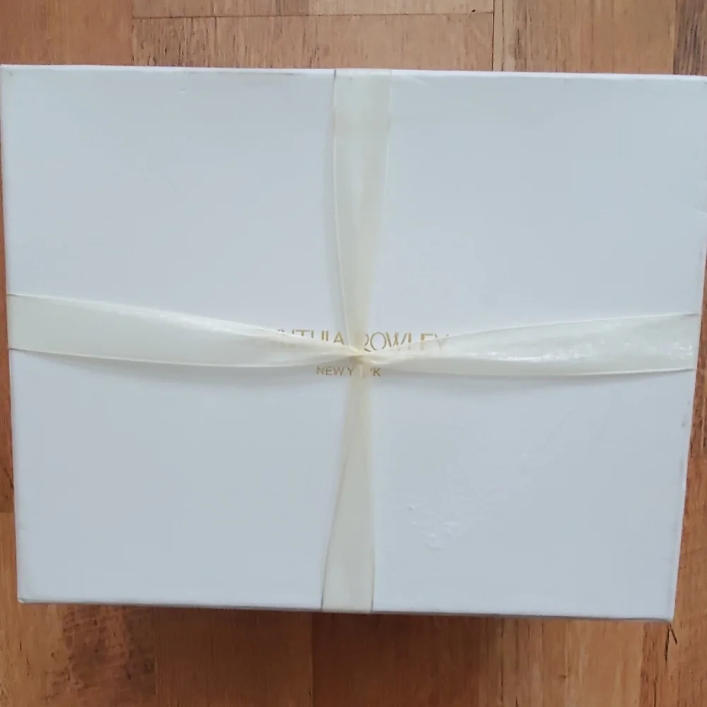 Cynthia Rowley new box